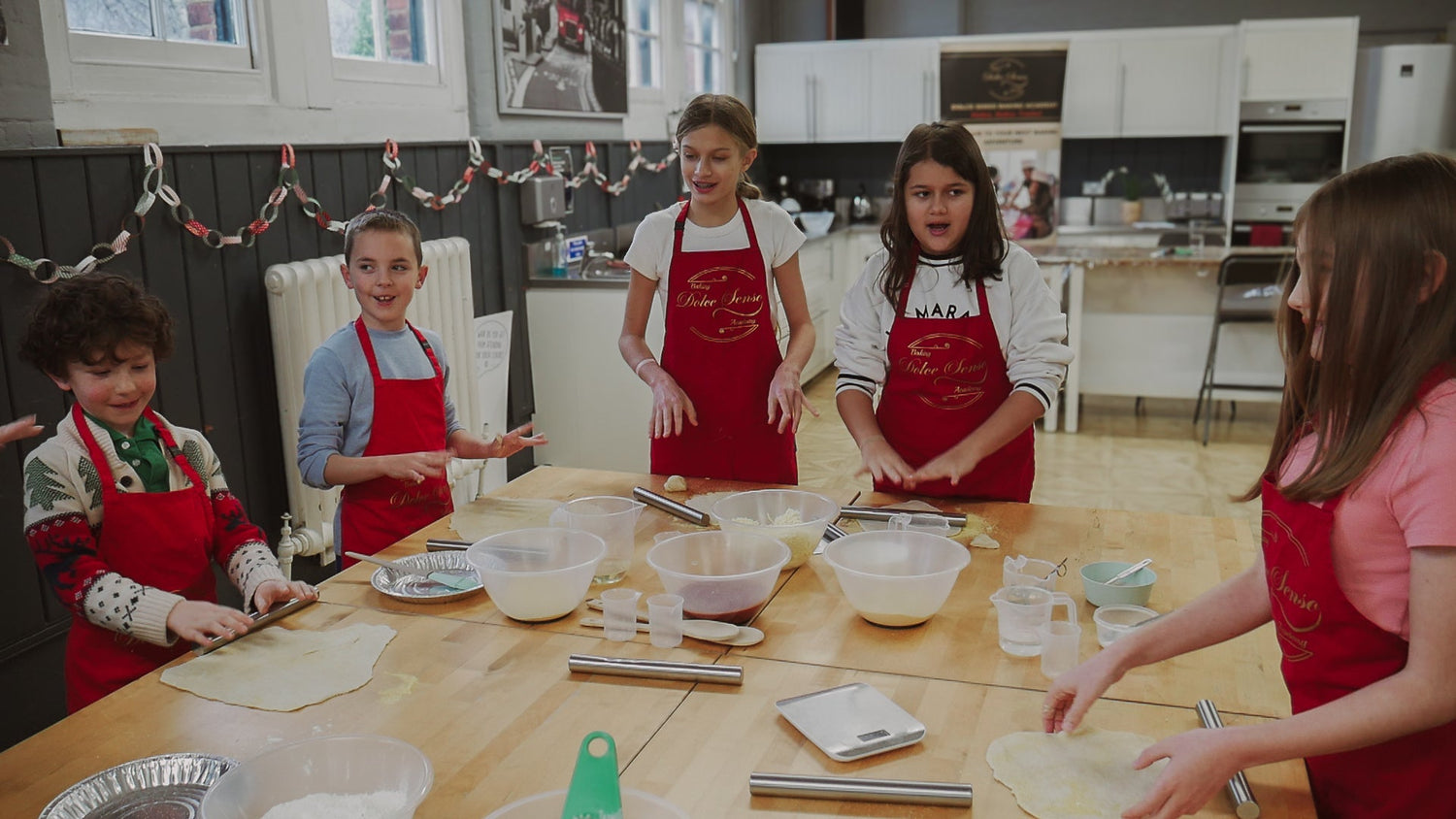 Bake N Play Cross Curriculum Cooking Classes for Schools and Nurseries